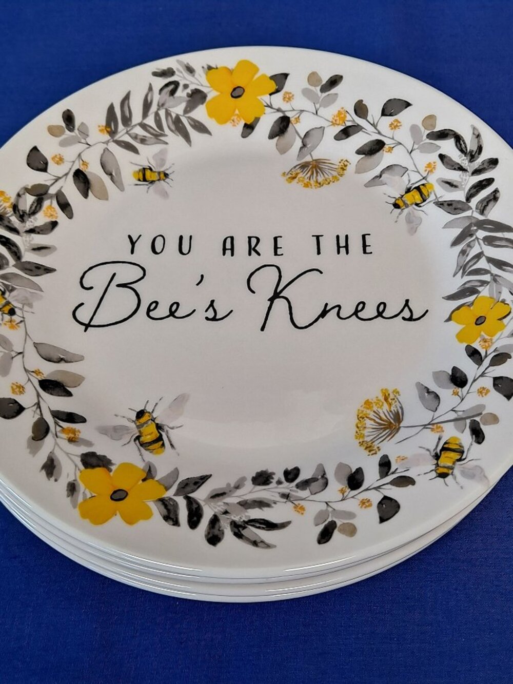 Royal Norfolk 4 SPRING BEE 7 1/2" Salad/Dessert PLATES You are Bees Knees Bread